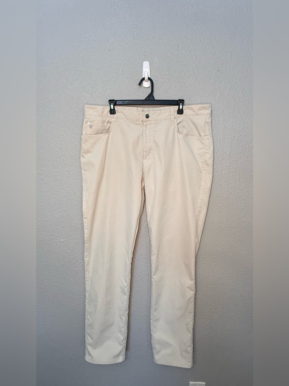 Peter Millar | eb66 Performance Five-Pocket Pant | Stone | Waist 40” Inseam 33”